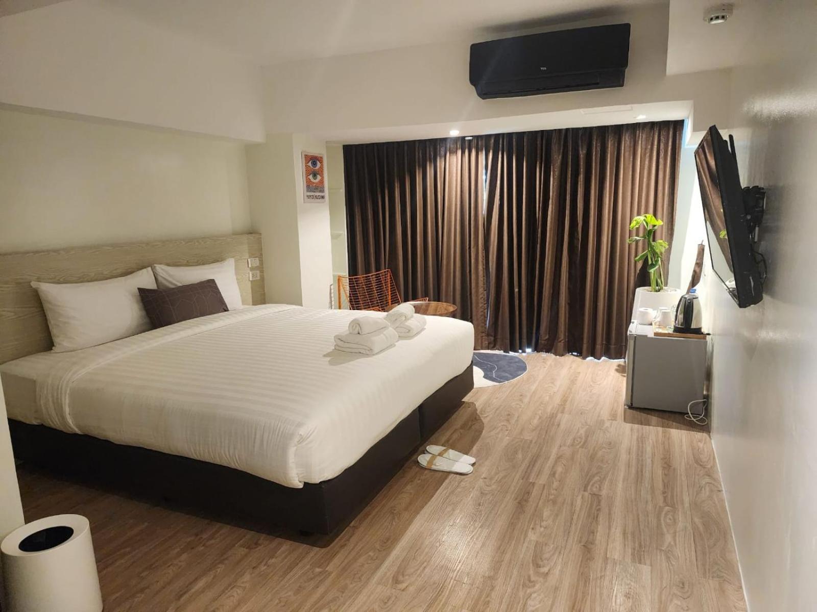 Gecko Eye Hotel Bangkok Luaran gambar
